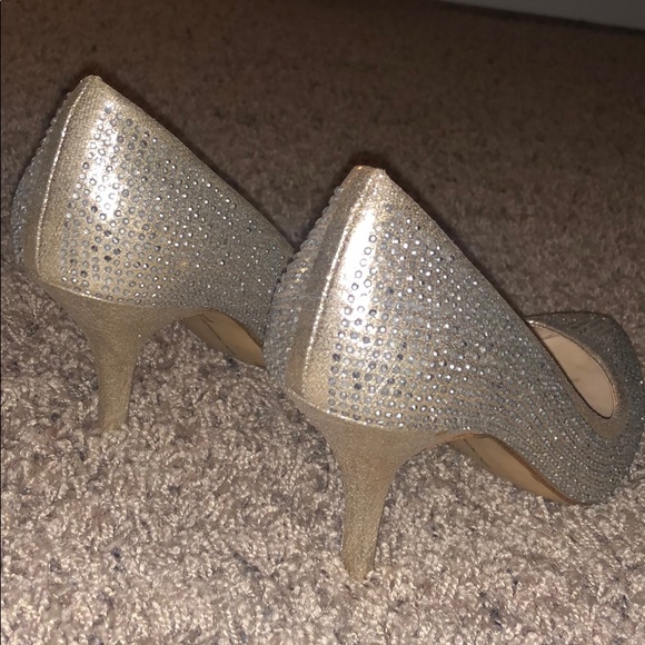 Heels - Picture 3 of 3